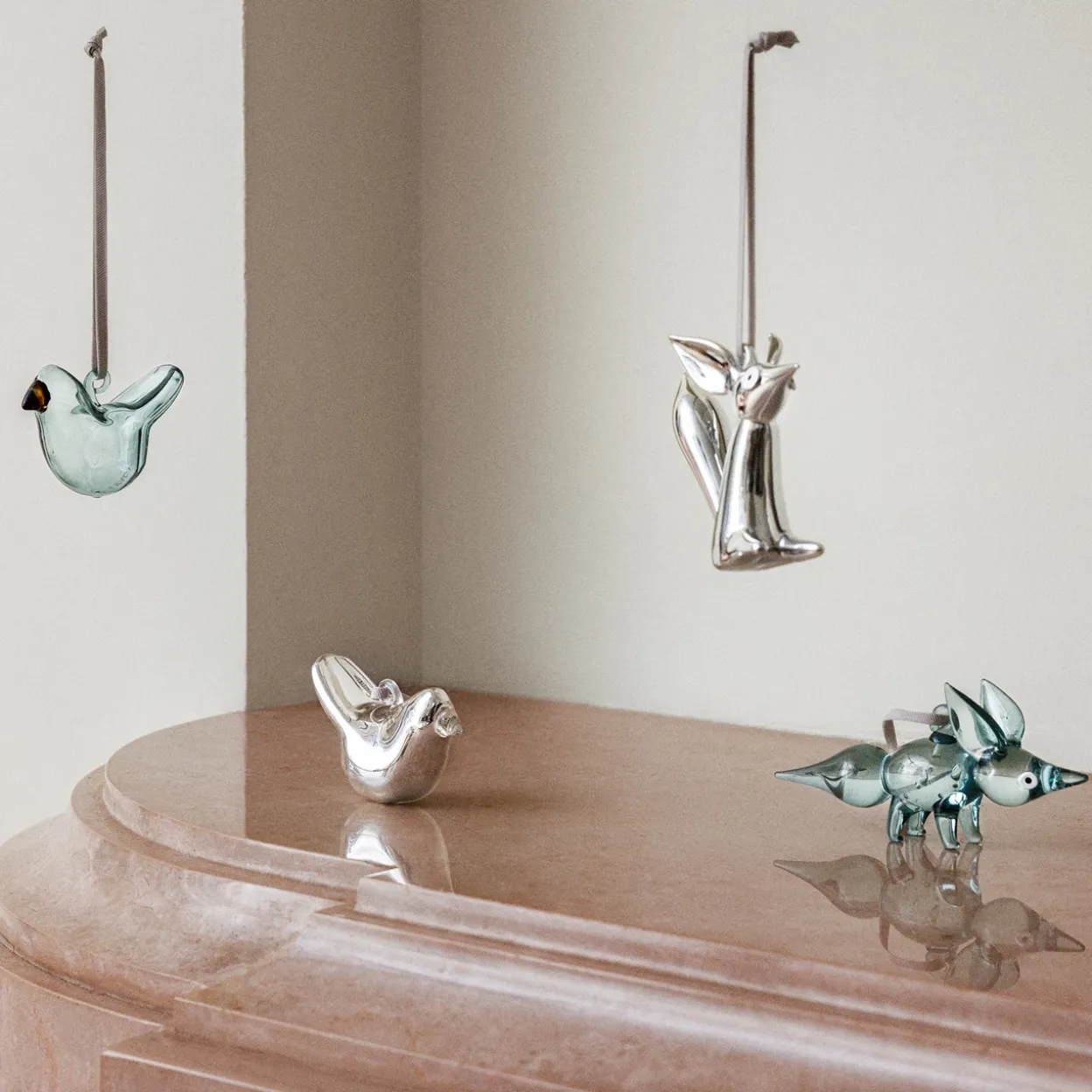 Glasdekoration sittande 80 spegel