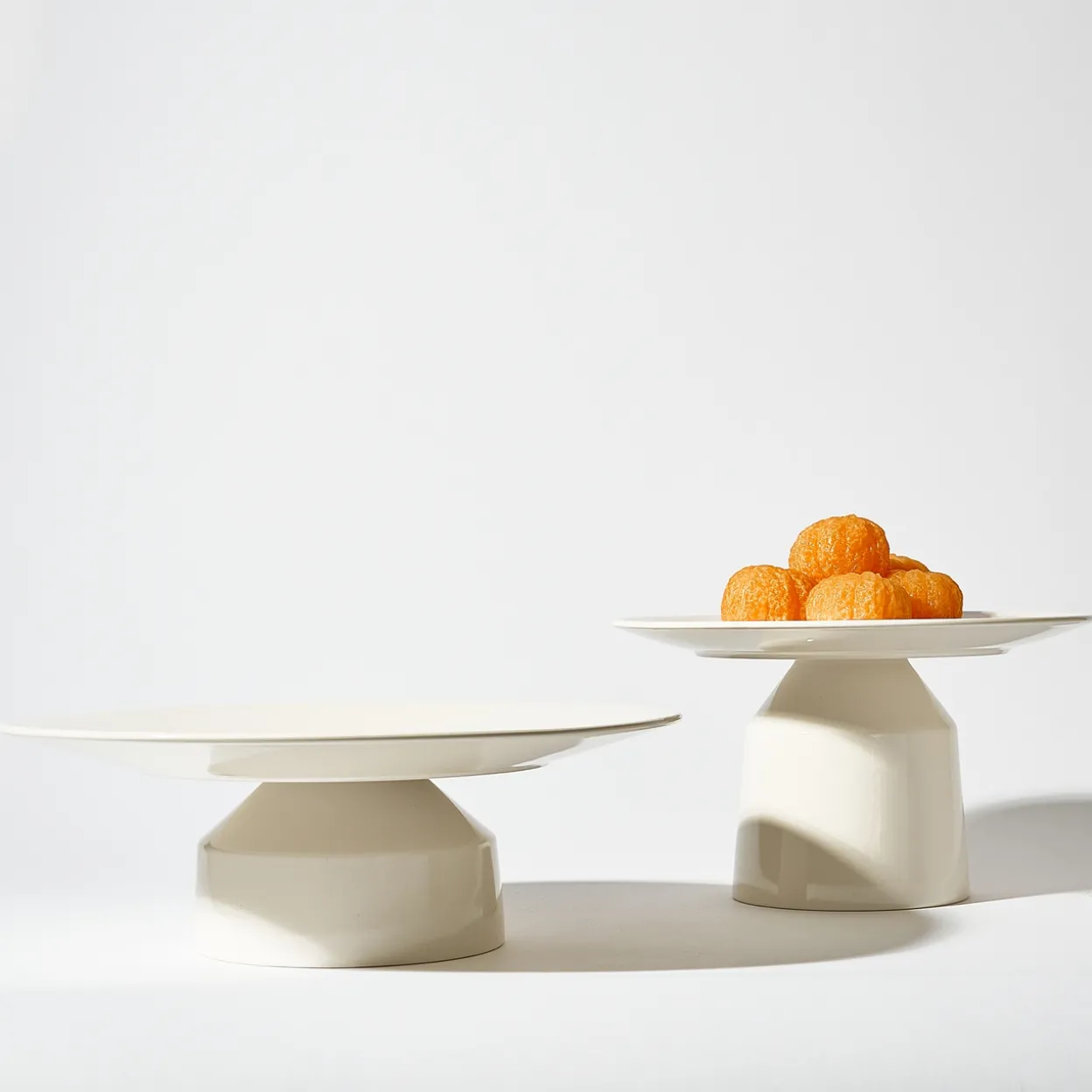 Lågt serveringsfat 30x9,5cm vit